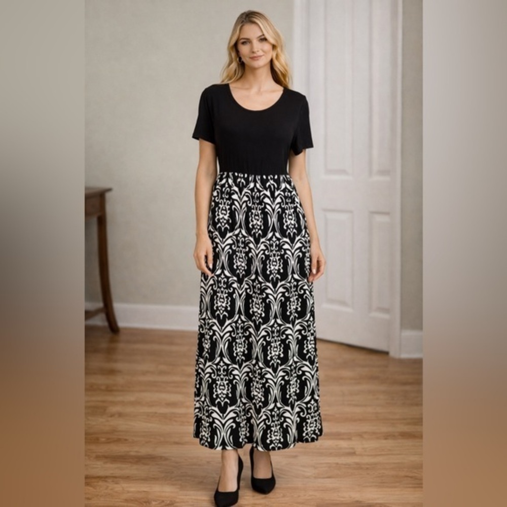 Grecerelle Black & White Maxi Dress – Size XL